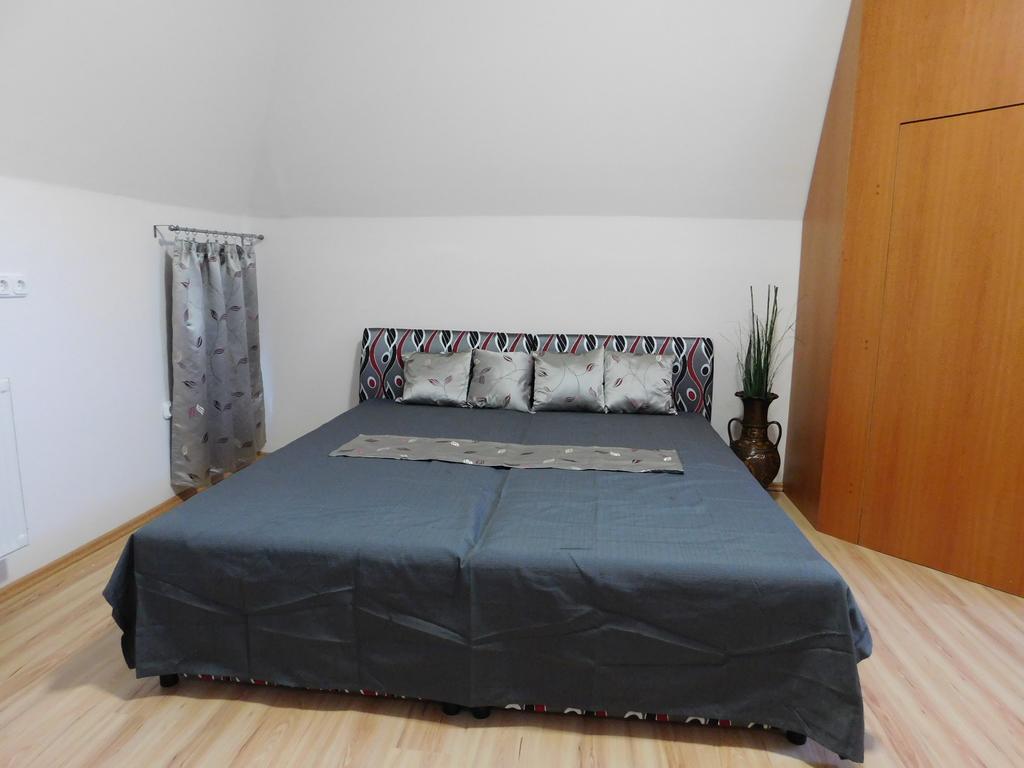 Tulipan Apartman Balatonalmádi Dış mekan fotoğraf